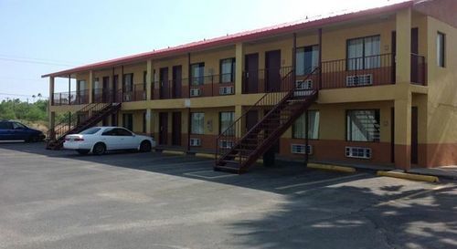 Deluxe Inn Airport McAllen Buitenkant foto